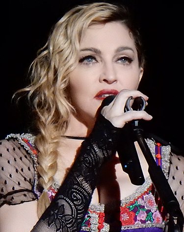 Madonna och andra sångare protesterar mot Israel under den alltid politiska Eurovisionsschlagerfestivalen