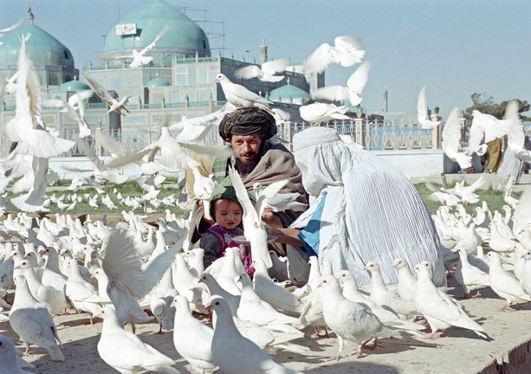 Resa genom Afghanistan – se en unik utställning!
