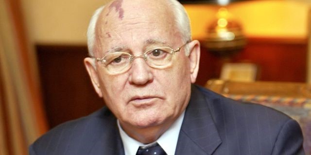 Hyllade Michail Gorbatjov – Vad gjorde han? ”Mest bra eller dåligt?”