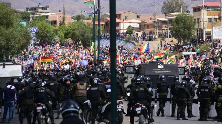 Kraftmätning i Bolivia. Evo Morales intervjuad