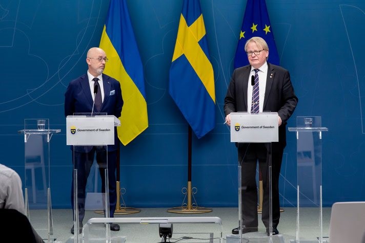 Debatt i DN ”För Sveriges säkerhet: Samarbeta militärt även med Ryssland – inte med Ukraina”