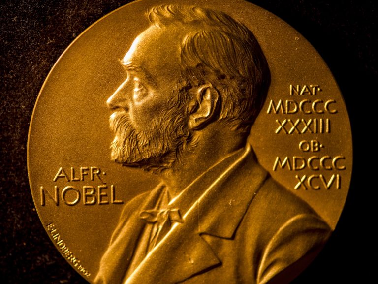 Fel att ge Nobels fredspris till Maria Ressa och Dmitrij Muratov?!
