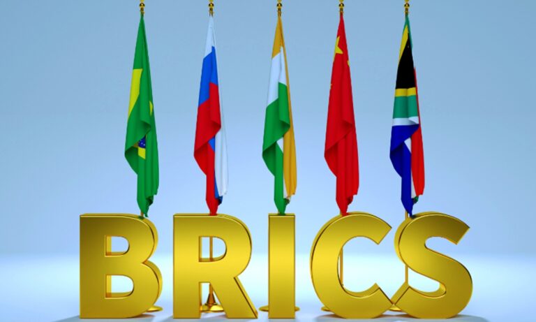 Varför ville Macron komma till BRICS-mötet?