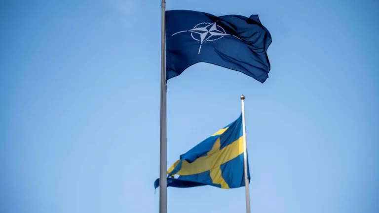 Sverige och Nato: Att destabilisera ett anständigt land och gillra en fälla.