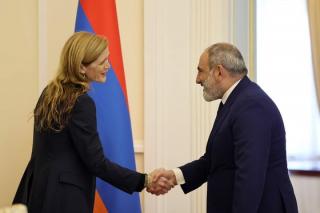 Hur är USA involverat i Armenien?